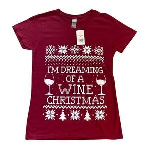 “Dreaming of Wine Christmas” Short Sleeve Ladies T • Small • NWT